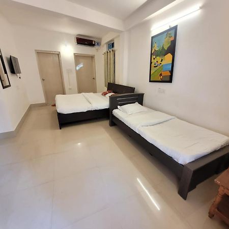 Hilltop Lodge Guwahati Ruang foto
