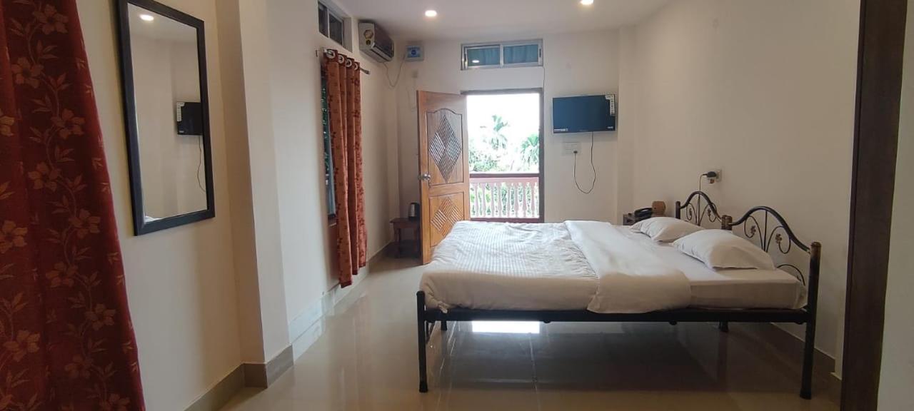 Hilltop Lodge Guwahati Ruang foto