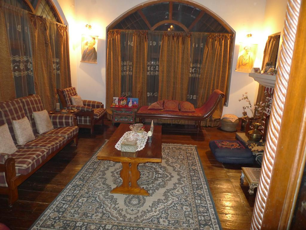 Hilltop Lodge Guwahati Ruang foto
