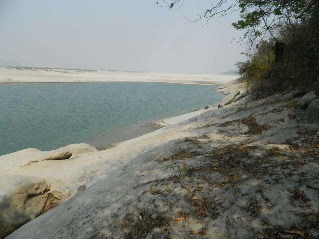 Hilltop Lodge Guwahati Bagian luar foto