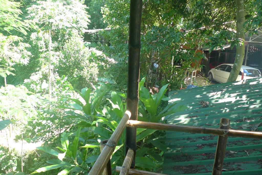 Hilltop Lodge Guwahati Bagian luar foto