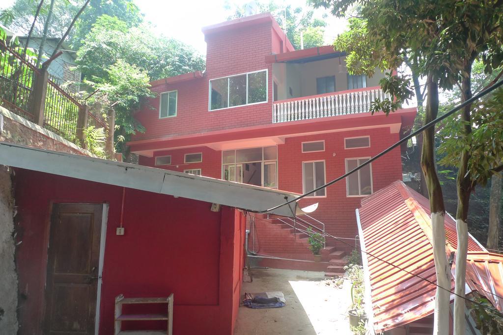 Hilltop Lodge Guwahati Bagian luar foto